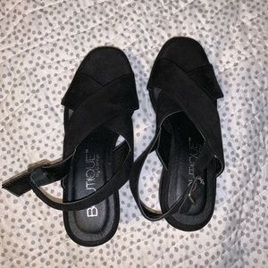 Boutique by Corkys Velvet Wedge